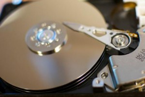 PCのファイルをボタンひとつで同期(バックアップ)するソフト「RealSync」